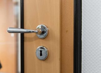 Na co zwrócić uwagę przed zakupem drzwi wejściowych do domu?